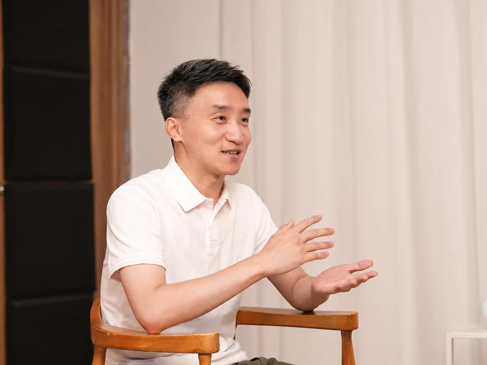 Antony Chen, nhà sáng lập Protostar, trong buổi phỏng vấn với Unwire